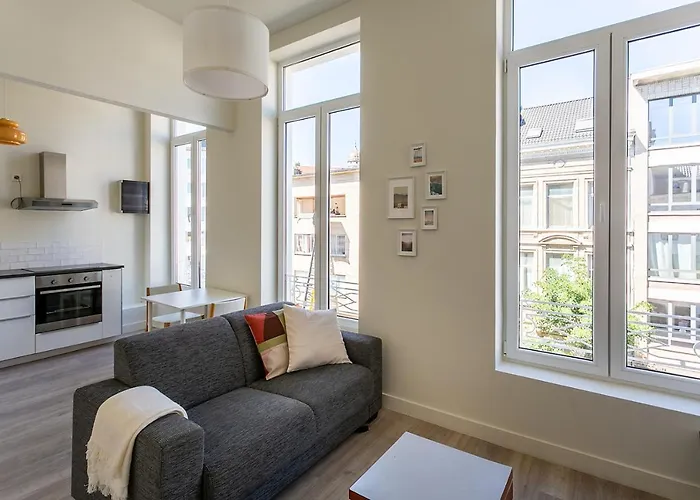 Nice Furnished Appartement Aaa- Location